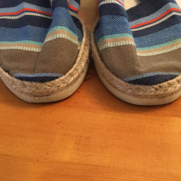 Cute Striped Espadrilles - Picture 4 of 4